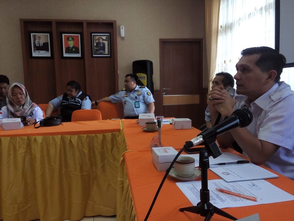 Sosialisasi Penerapan Sistem Informasi Manajemen Pelayanan Publik