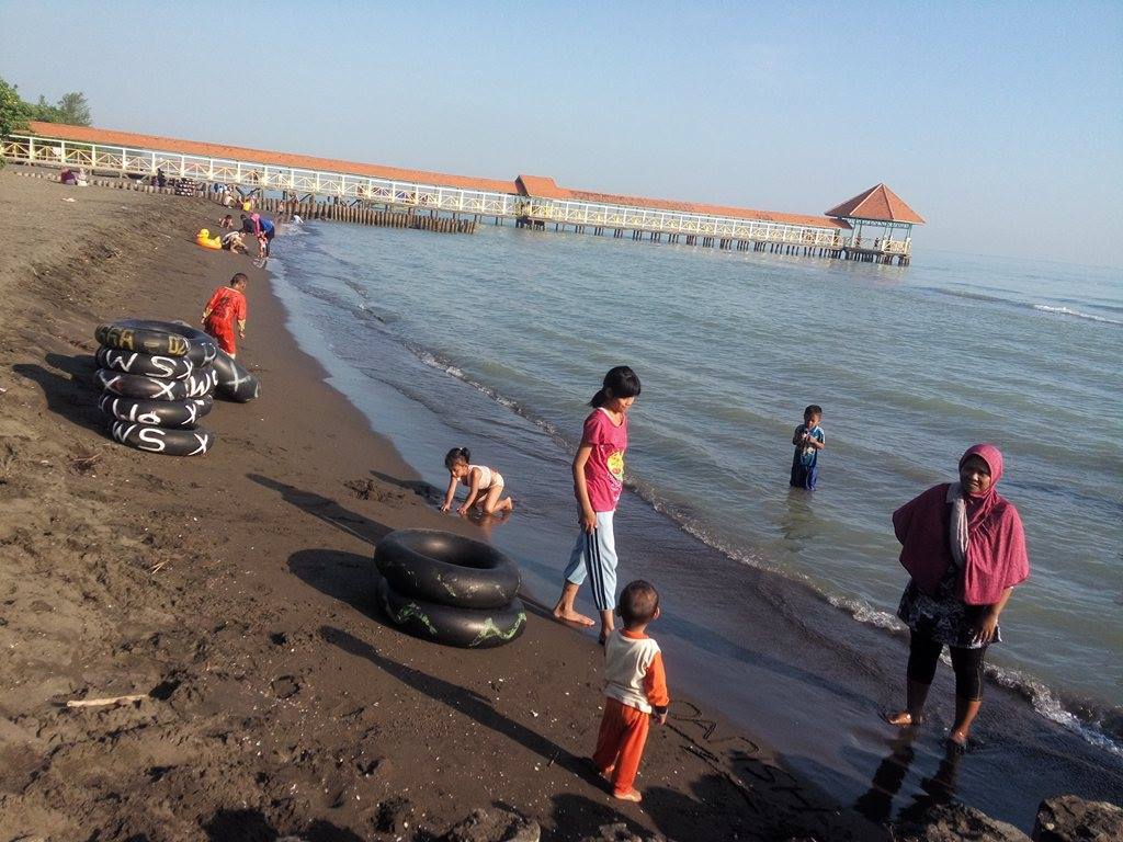 Wisata Pesisir: Pantai Purwahamba Indah Kabupaten Tegal